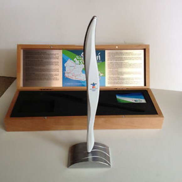 Olympic Torch Replica Birks Limited Edition Vancouver 2010 - Picture 11 of 11